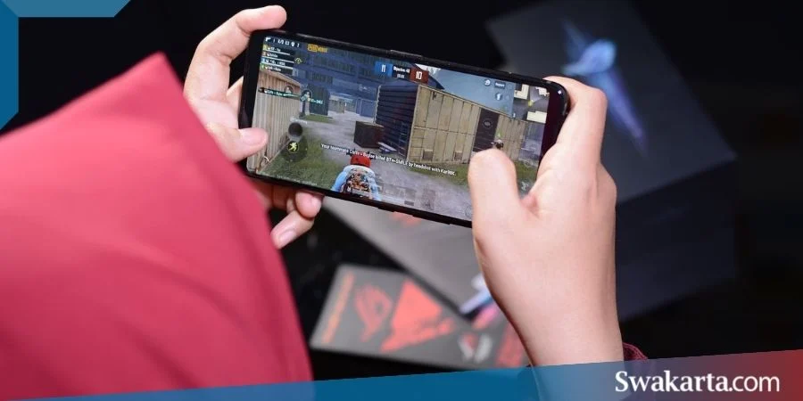 mencoba smartphone gaming